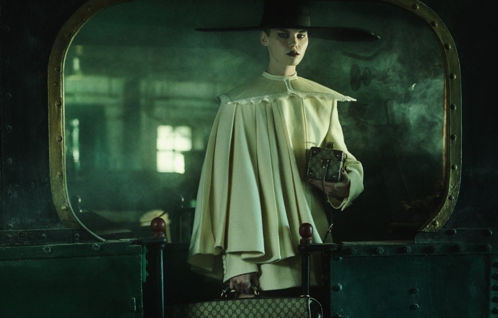 Vogue GR | December 22